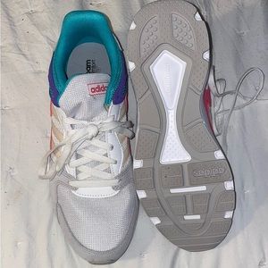 Adidas size 9.5 Cloudfoam